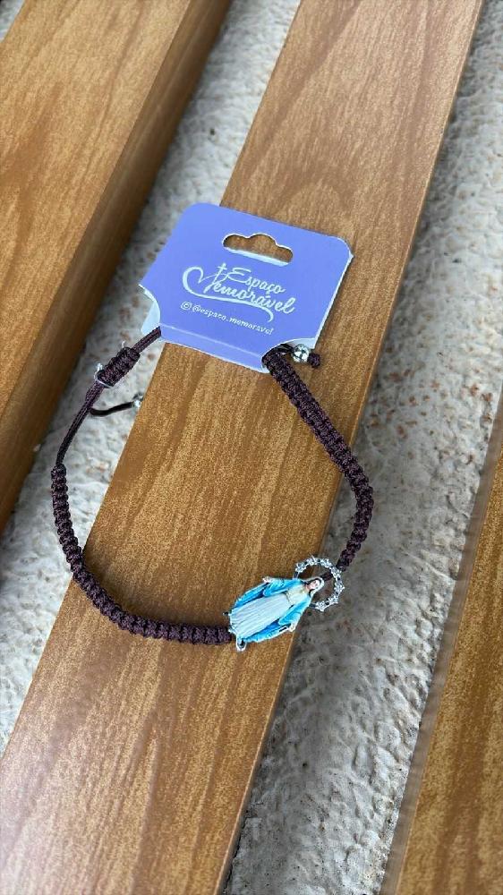 Pulseira-Macrame-Nossa-Senhora-das-Gracas-Resplendor-Prateado